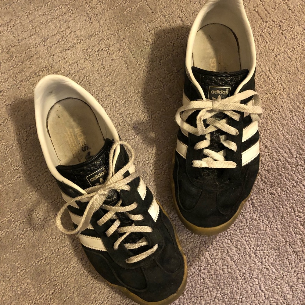 Adidas gazelle black and white with tan sole